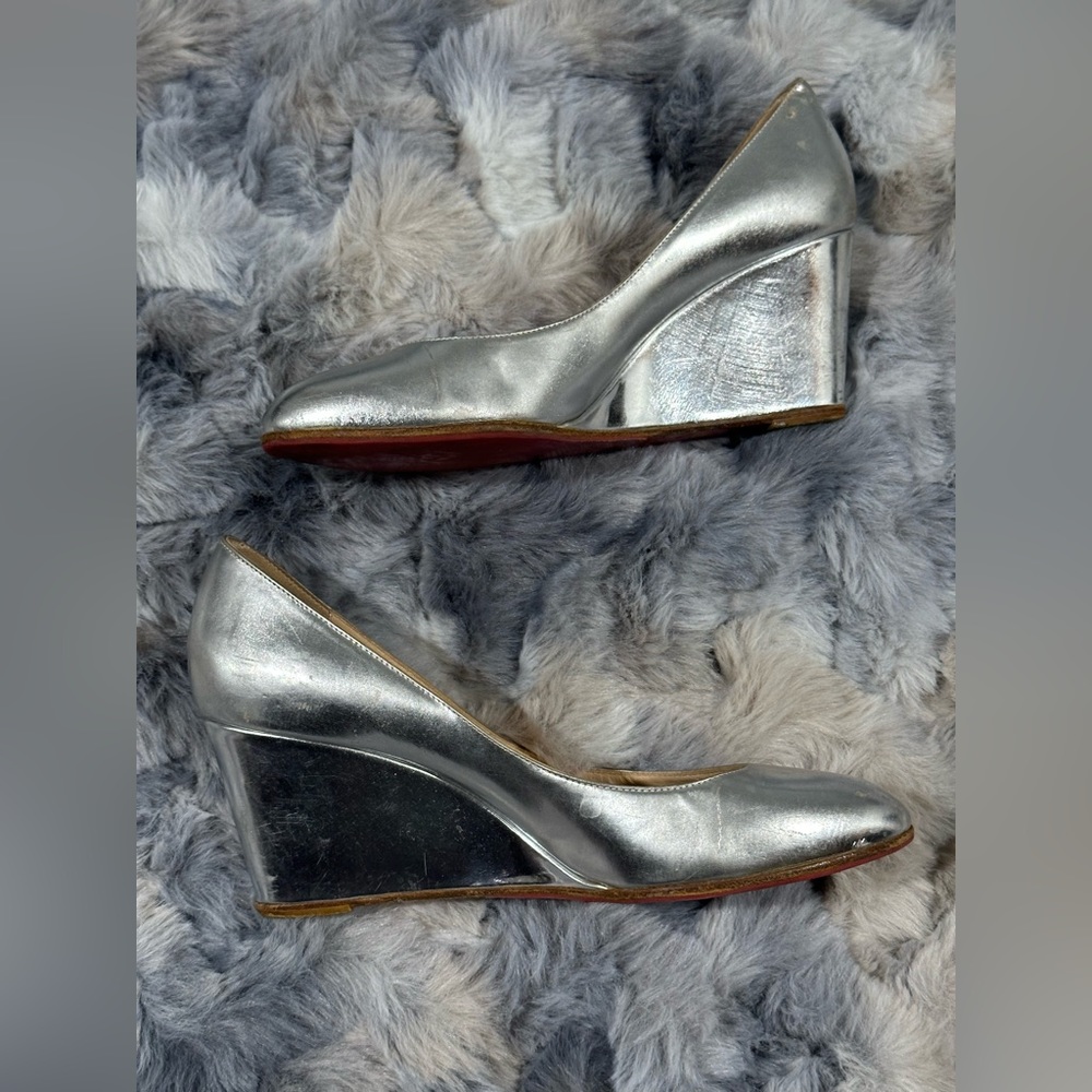 Christian Louboutin silver wedge 37 1/2 - Picture 5 of 13